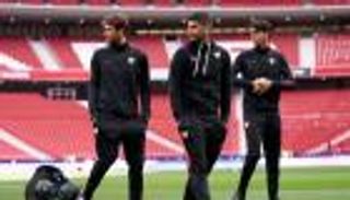 أزمة رباعي إشبيلية.. إنذار شديد اللهجة من رابطة الليجا