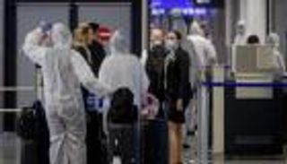 وفيات أمريكا بكورونا تقترب من 100 ألف حالة