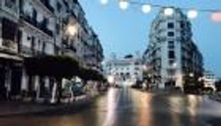 الحلويات تصنع بهجة العيد في الجزائر.. والتهاني "افتراضية"