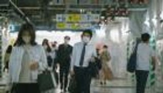 العالم يتنفس الصعداء.. فك العزلة بتخفيف القيود وفتح الحدود