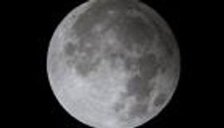 العالم العربي ينتظر خسوف شبه الظل للقمر في 5 يونيو