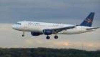 مصر تسير رحلة استثنائية لإجلاء 160 عالقا من الإمارات