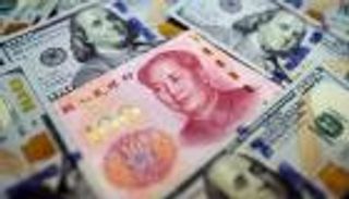 اليوان يهبط أمام الدولار بفعل رد أمريكي مرتقب على قانون صيني
