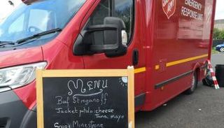 سيارة دعم غذائي في اسكتلندا - الجارديان