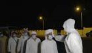 الإمارات تسهل عودة 100 يمني إلى بلادهم