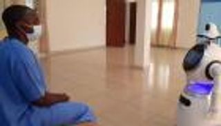 روبوتات لحماية الطواقم الطبية في رواندا من كورونا
