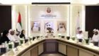 أبوظبي تعلن حظر التنقل من وإلى الإمارة وبين مدنها