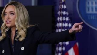 كايلي ماكيناني المتحدثة باسم البيت الأبيض - رويترز