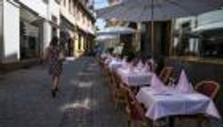 "الصدمة الاقتصادية بالغة القسوة".. فرنسا تتألم من كورونا