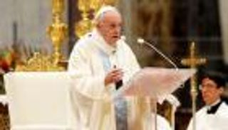 أول تعليق من بابا الفاتيكان حول حادث فلويد