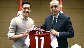 أردوغان وأوزيل