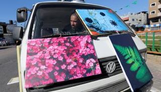 الفن يلون رتابة الحياة في غزة