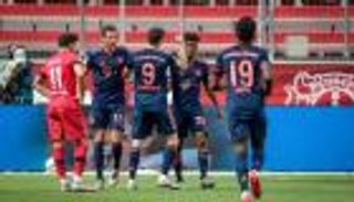 بفوز انتقامي.. فليك التاريخي يقرب بايرن من اللقب الـ30