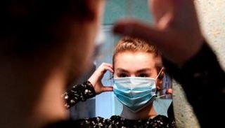 خبراء ينصحون بالبحث عن الإيجابيات في ظل أزمة كورونا