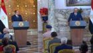 حفتر يدعو من القاهرة لحكومة وحدة في ليبيا