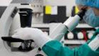 تطورات كورونا.. عقار جديد وتعهد صيني وأمريكا تقترب من مليوني إصابة