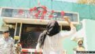 احتجاجات أفغانية بلون الدم.. مطالبات بإغلاق سفارة إيران 