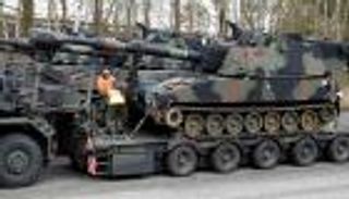 حليف لميركل غاضب من واشنطن: لم يبلغونا بقرار سحب القوات