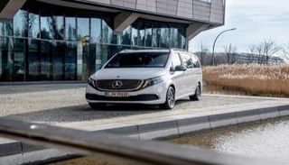 لأول مرة منذ عام.. خصومات كبيرة تقود سيارات الصين إلى قفزة