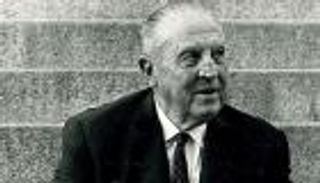 سانتياجو برنابيو.. أعاد ريال مدريد من الموت فخلده إلى الأبد