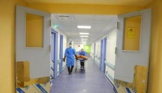 مستشفي للحجر الصحي داخل إيران - أرشيفية