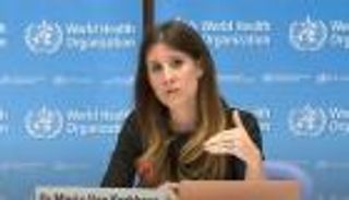 "سوء فهم".. وسائل التواصل تنتقد "الصحة العالمية" بسبب عدوى كورونا