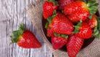 طريقة اختيار الفراولة الجيدة.. السر في اللون والرائحة