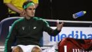 رغم انتهاء موسمه.. إنجازات الاعتزال تغازل فيدرر