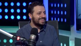 الناقد أحمد شوقي