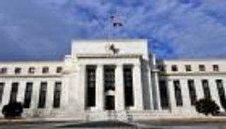 عيون الأسواق العالمية تتجه صوب "المركزي الأمريكي"