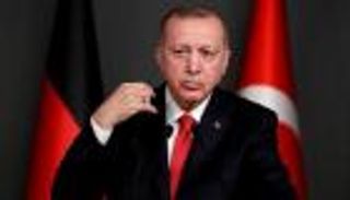 دير شبيجل: أردوغان يغرق ليبيا بالمرتزقة والسلاح