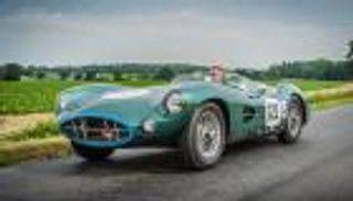 أشهر السيارات النادرة في العالم.. تحف تسير على عجلات