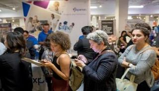  ملتقى توظيف بمدينة لوس أنجلوس - رويترز 