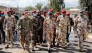 قوات أمريكا بالعراق.. رغبة التخفيض تصطدم بداعش وإيران