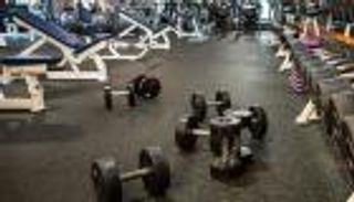 تمارين رياضية أونلاين.. صالات الجيم تتحايل على البطالة والإفلاس