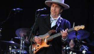 المغني وكاتب الأغاني الأمريكي بوب ديلان