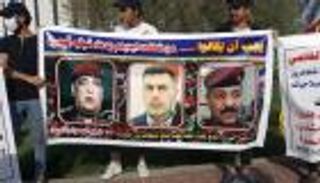 البطالة وانهيار الخدمات يشعلان الاحتجاجات بالعراق