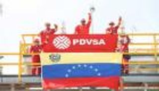 العقوبات الأمريكية تعيد فنزويلا 75 عاما إلى الوراء