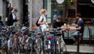 مطاعم باريس تنفض "غبار كورونا".. وتفتح أبوابها بـ"حذر"