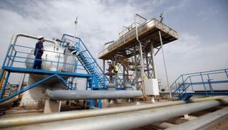 حقل نهر بن عمر النفطي شمال البصرة - رويترز