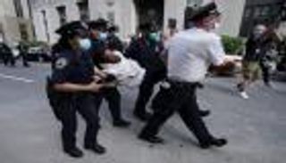 محكمة أمريكية ترفض نظر قضايا تطعن في قانون يحمي الشرطة