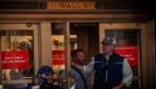 رسائل "المركزي الأمريكي" تنقذ وول ستريت من كورونا