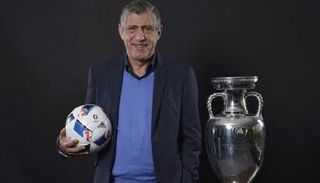 فرناندو سانتوس المدير الفني لمنتخب البرتغال