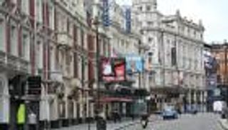 مسارح لندن تخشى كورونا والإفلاس.. التكيّف من أجل البقاء