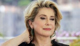 الممثلة الفرنسية كاترين دونوف