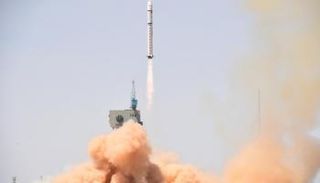 الصين تطلق قمرا صناعيا جديدا لرصد الأرض