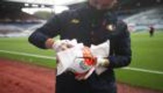 بالصور.. فلويد وضحايا كورونا ضمن أبرز مشاهد عودة الدوري الإنجليزي