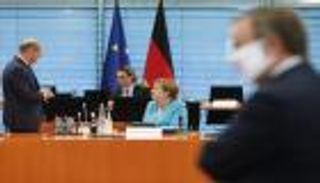 لأول مرة منذ 3 أشهر.. ميركل في اجتماع مباشر لبحث كورونا 