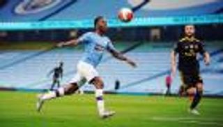 سترلينج يعيد الدوري الإنجليزي 73 عاما إلى الوراء