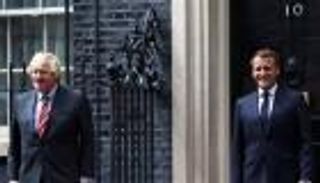 جونسون وماكرون يتفقان على ضرورة حل أزمة ليبيا سياسيا